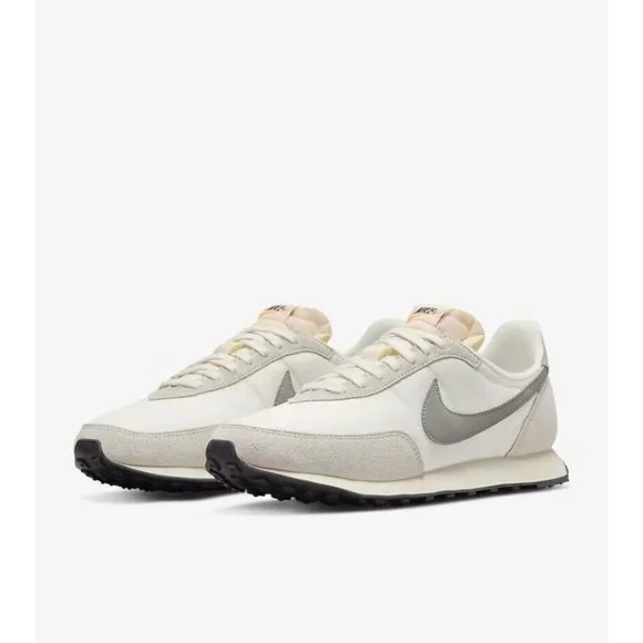 Nike Waffle Trainer 2 SE Men's Sneaker Shoe Limited Edition Cream DM0180-100 - Picture 2 of 11